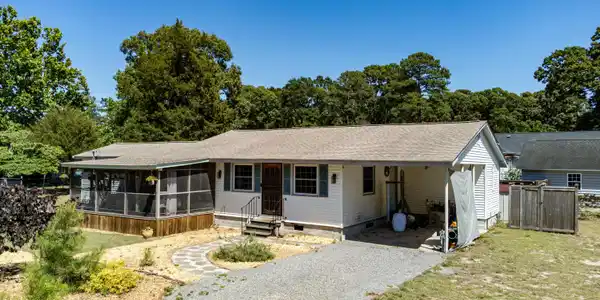 1306 Slick Hill Road