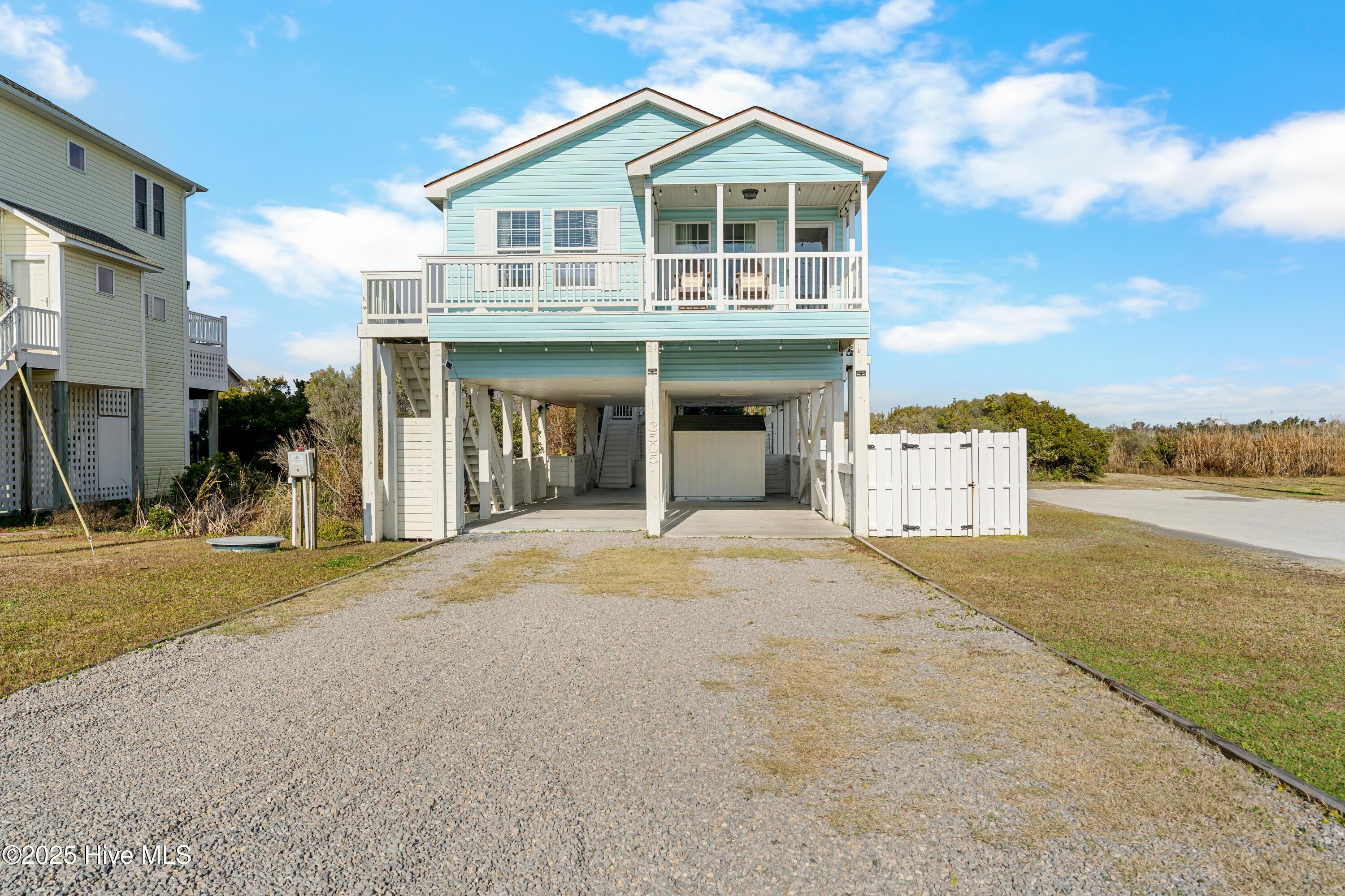 Image 2: 3505IslandDr-9
