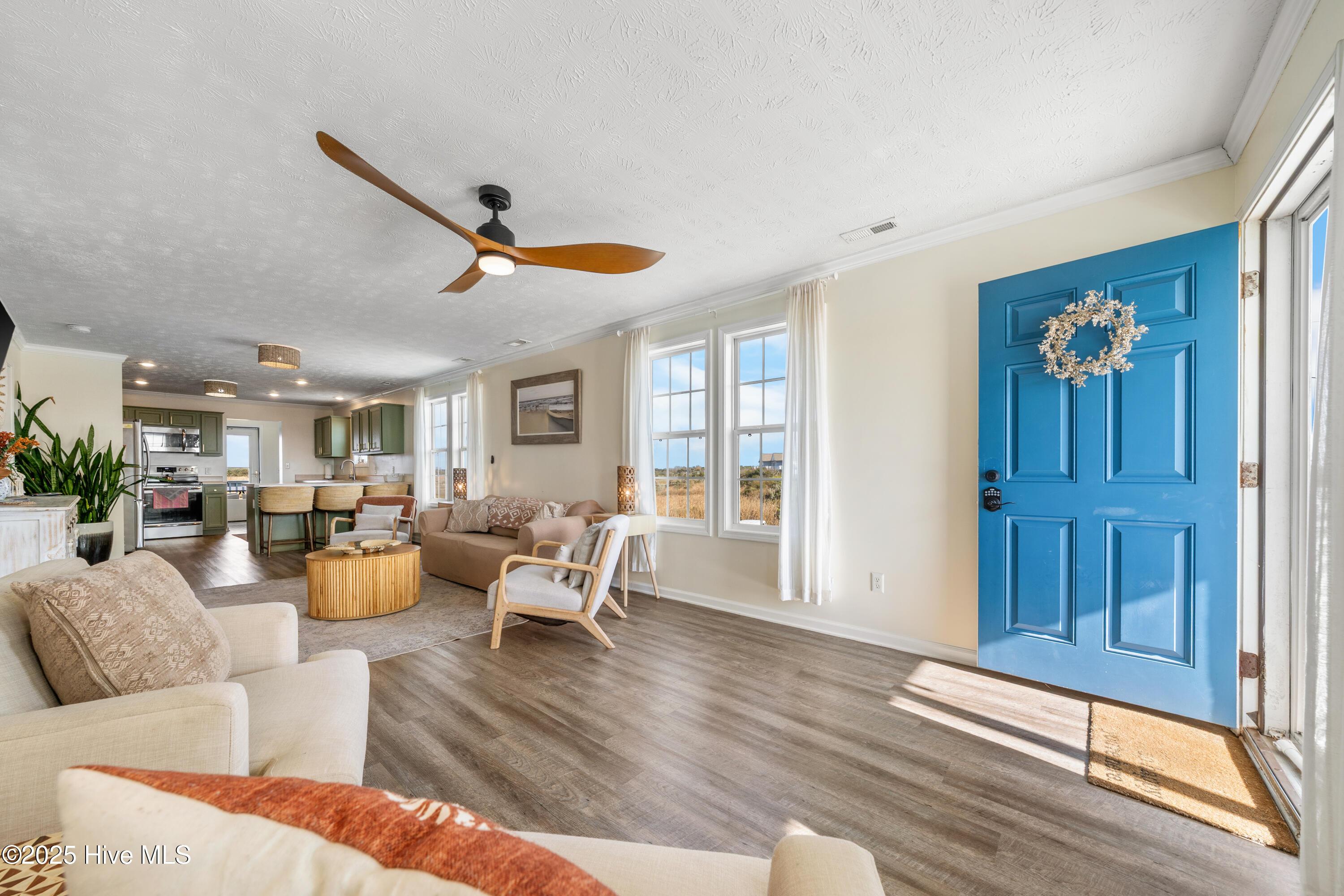 Image 4: 3505IslandDr-80