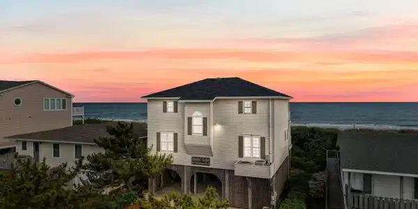 907 Ocean Boulevard W