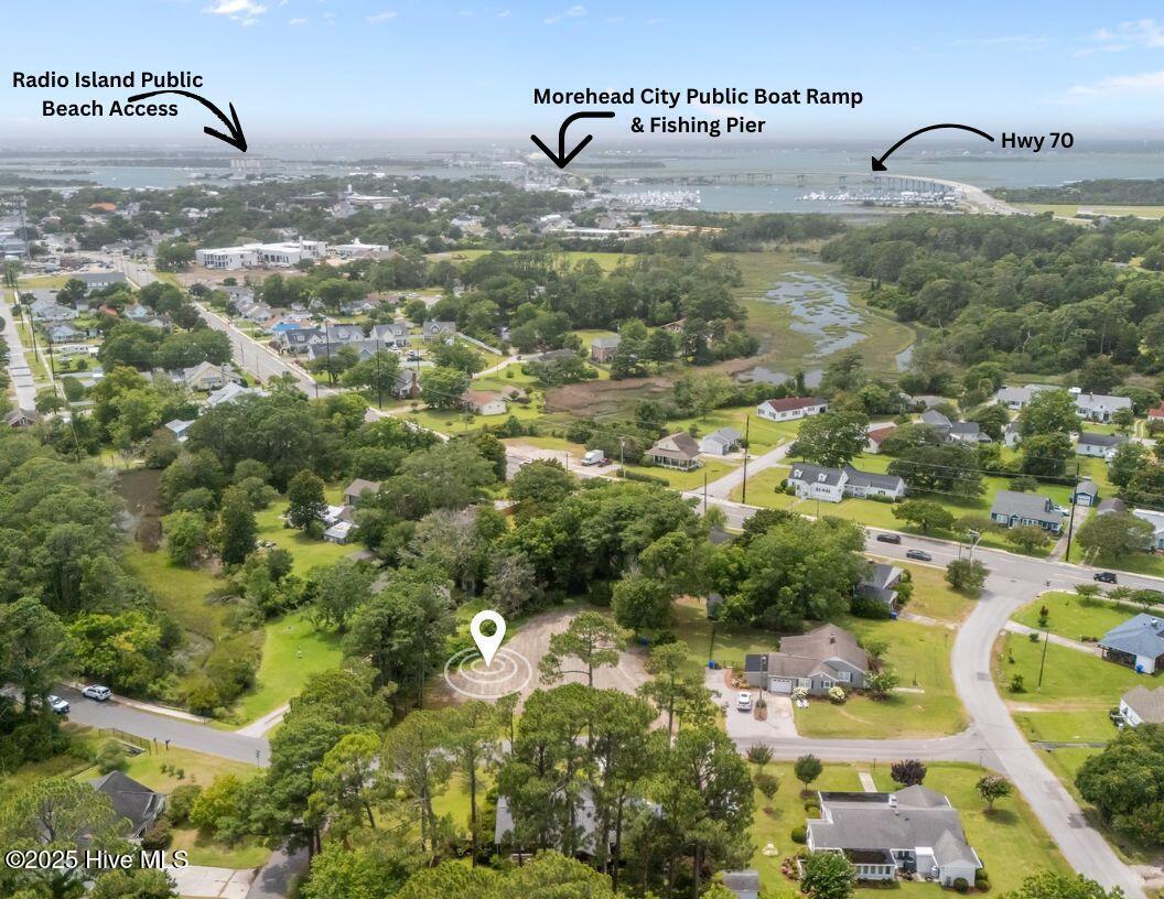 Image 3: 201 Sherwood Blvd