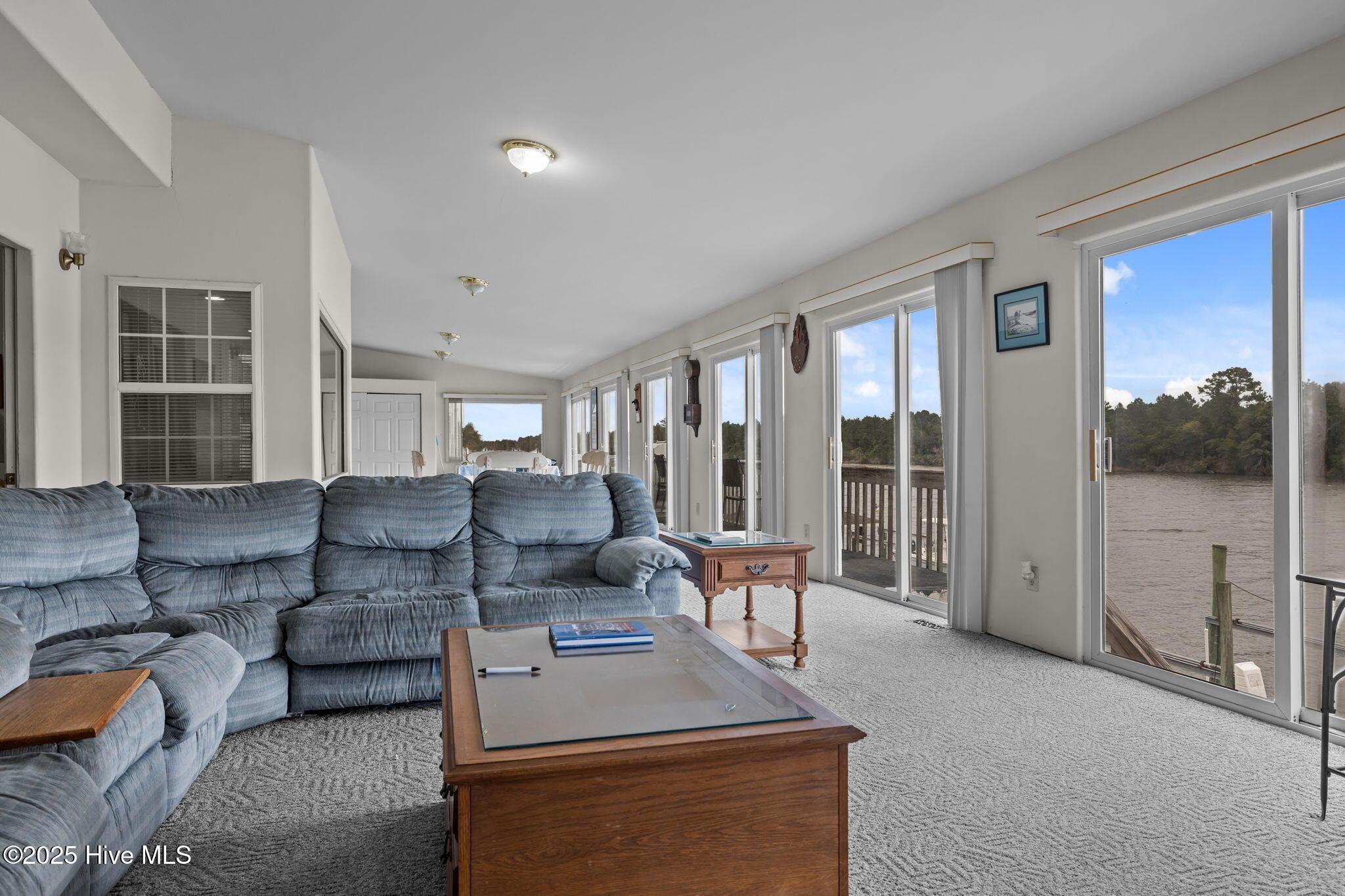 Image 4: 25-web-or-mls-1S3A3733