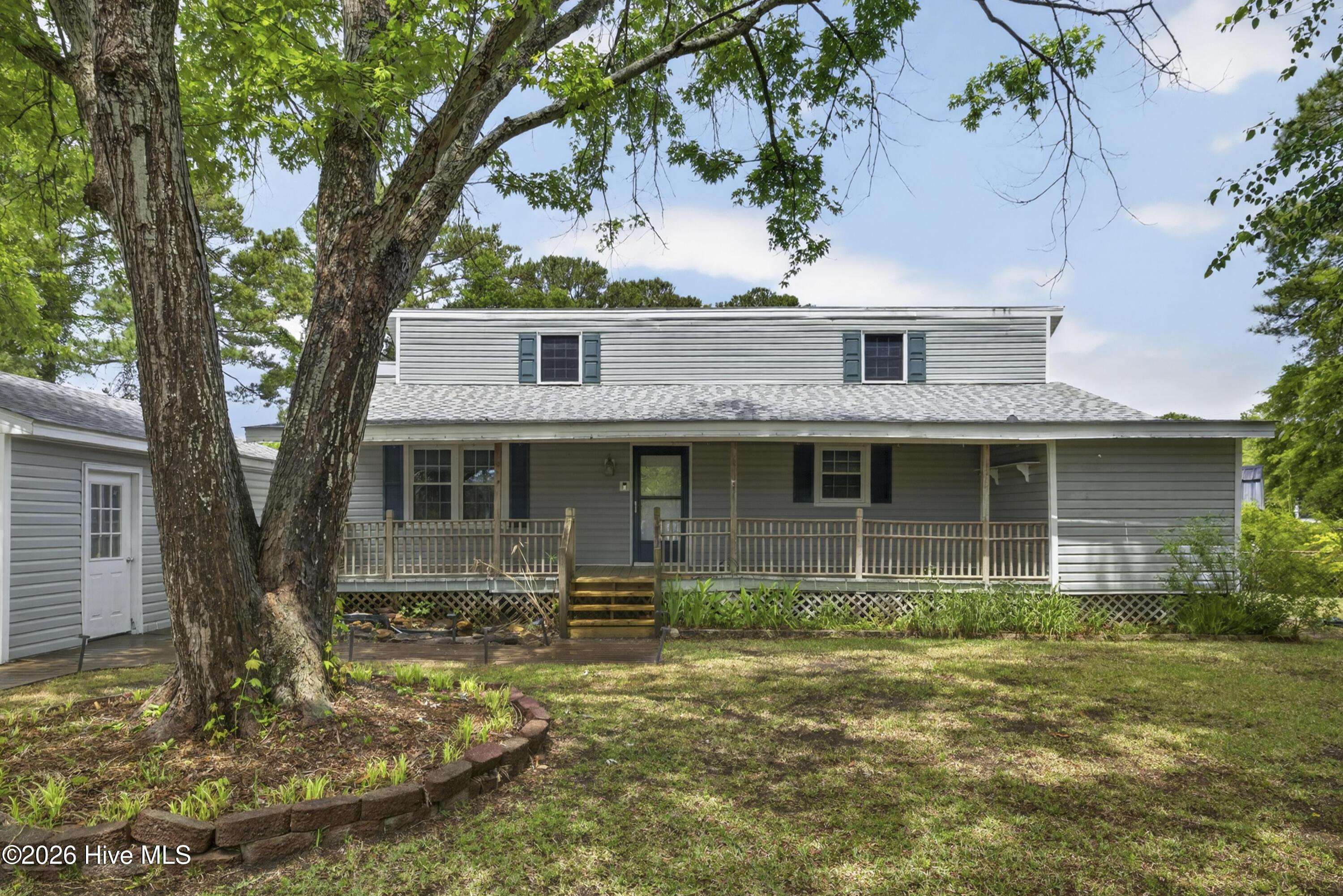 Image 1: 604AugustaAvenue-4