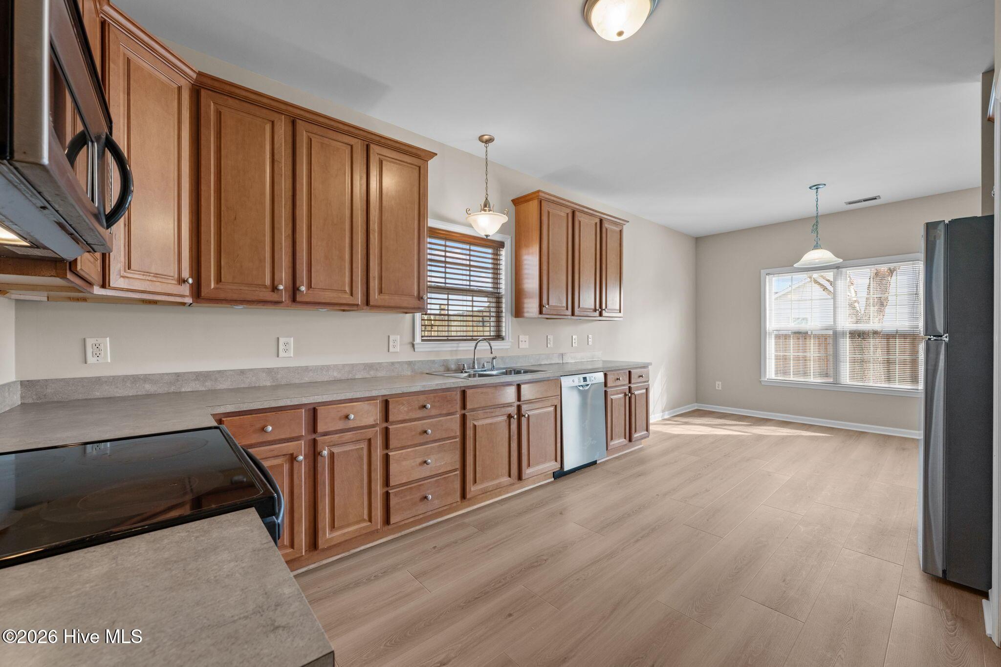 Image 3: 39-web-or-mls-DSC_6914