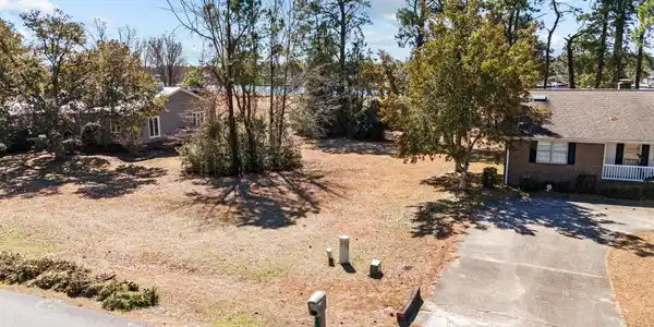 910 Pelican Drive