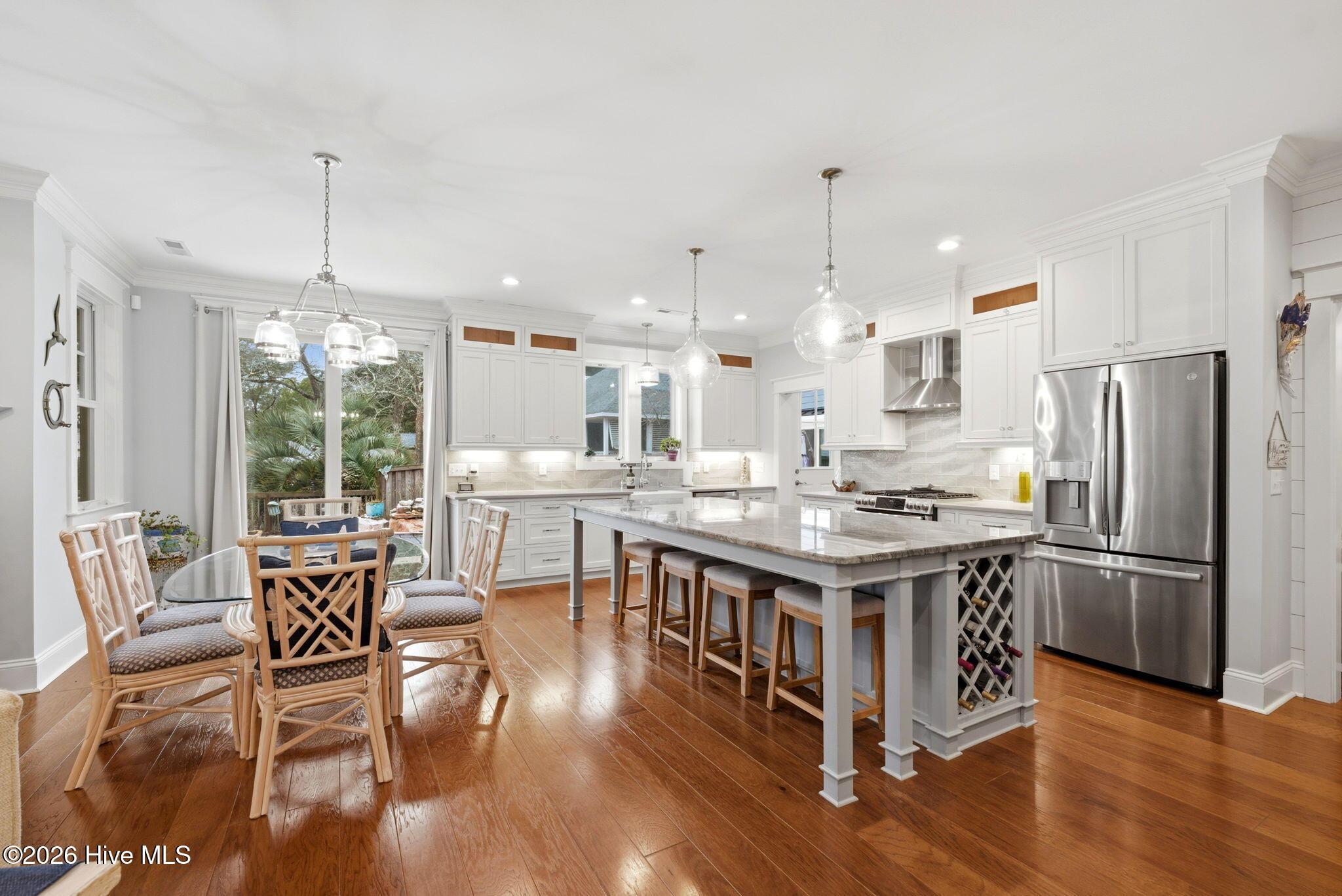 Image 4: shniderproductions.com-28