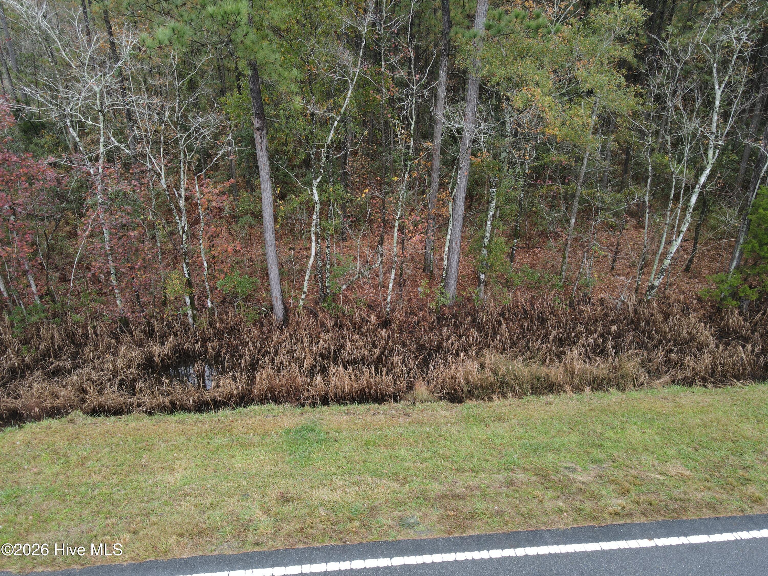 Image 3: 28 Acre 3