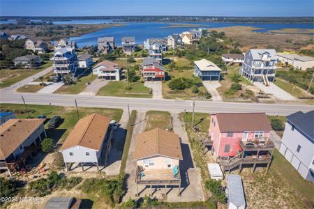 2712 Island Drive