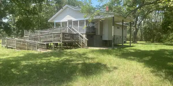 828 Wilkins Road