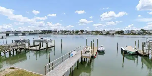 Image 4: 020_p2455226_240