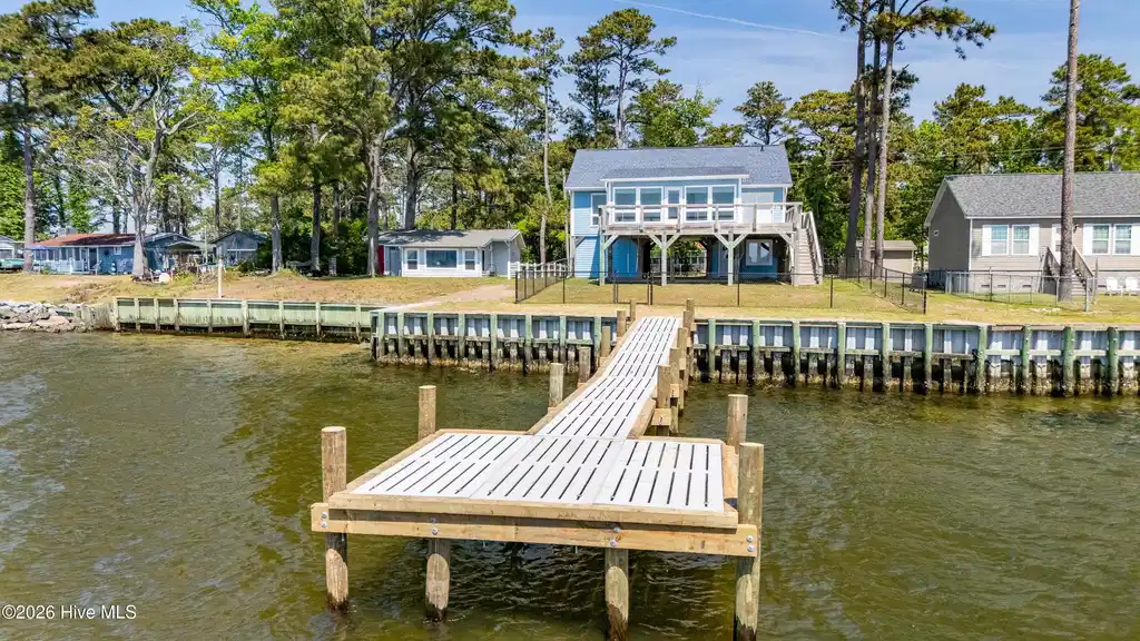 Image 1: 002_Boat Dock