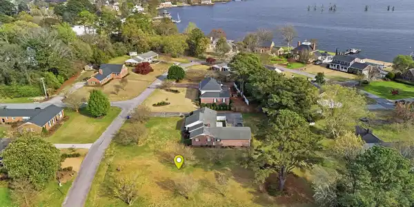 106 Queen Anne Drive