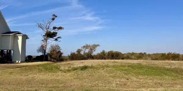 Image 4: Lot 57