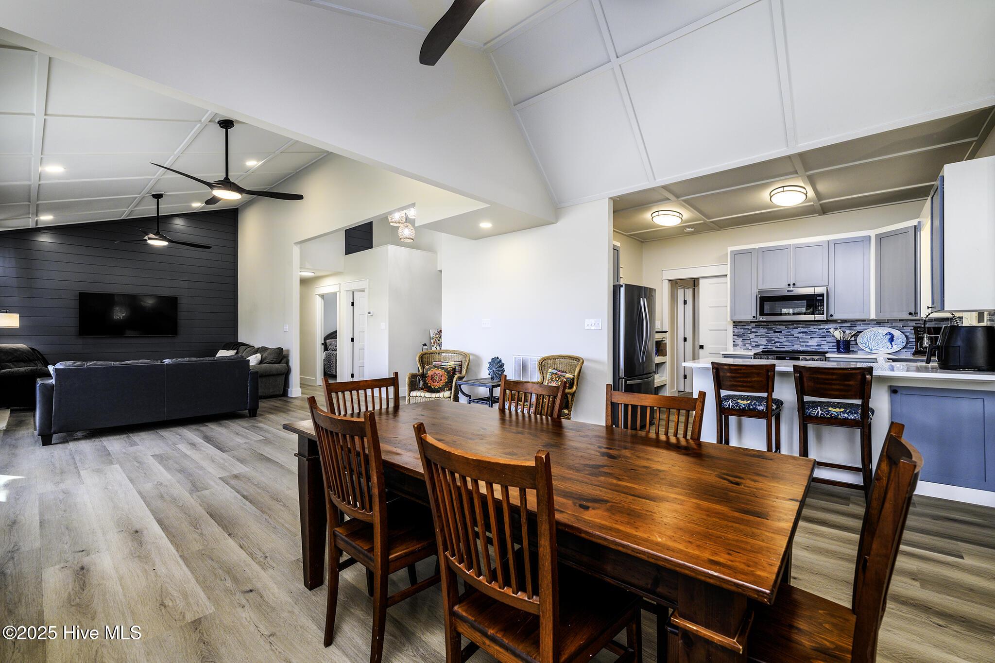 Image 4: Open Concept Living Space