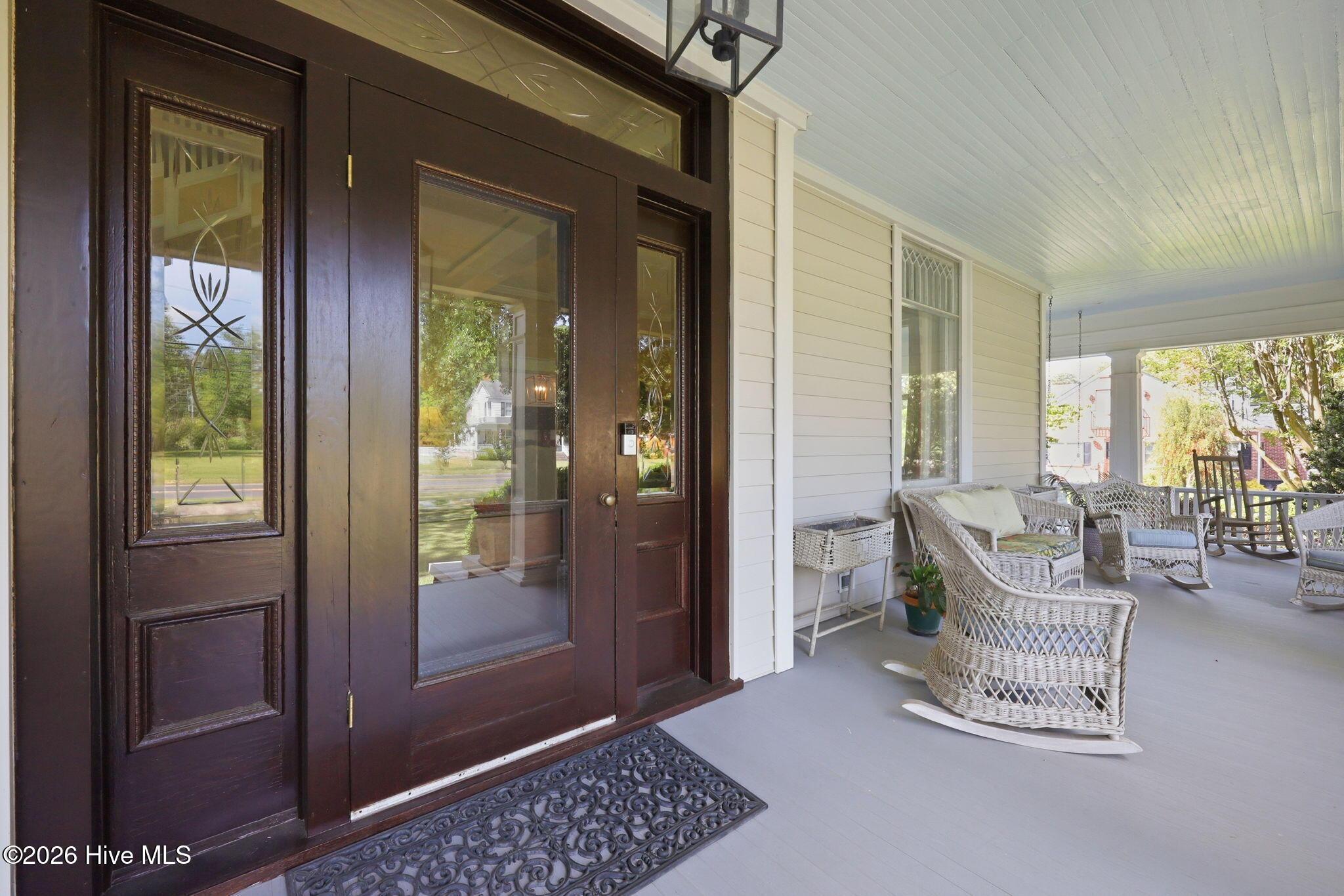 Image 3: 59-web-or-mls-IMG_8204_edit