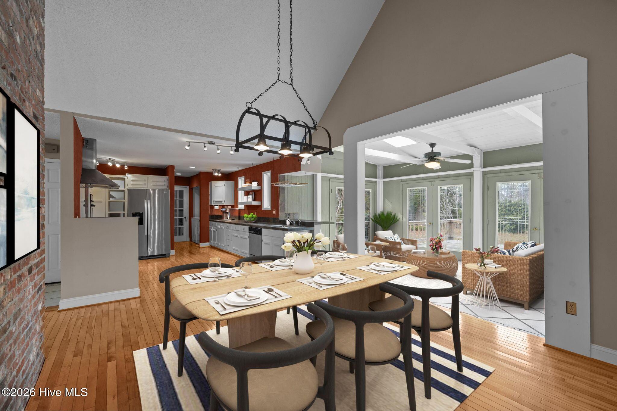 Image 3: kitchen sunroom