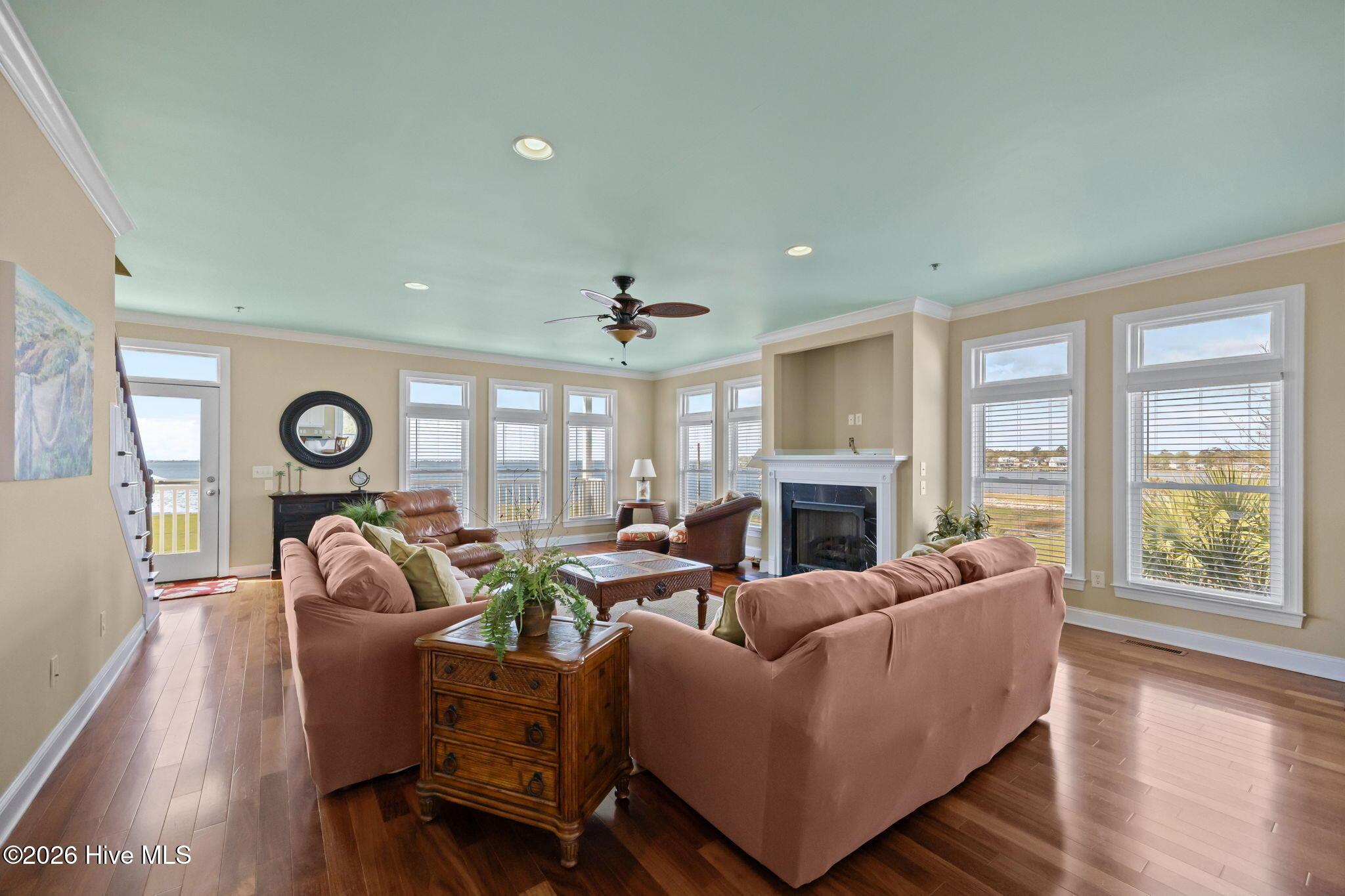 Image 4: 39-web-or-mls-134 Water Lane Unit c 036