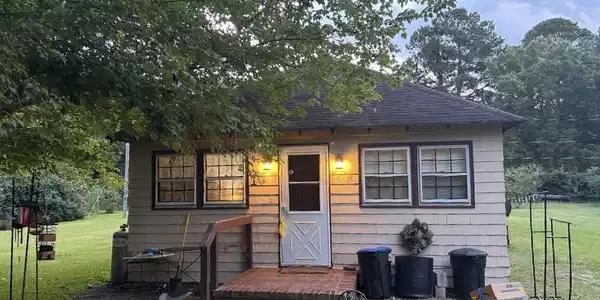 108 Ruths Lane