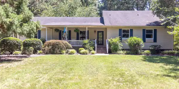 912 Soundside Road