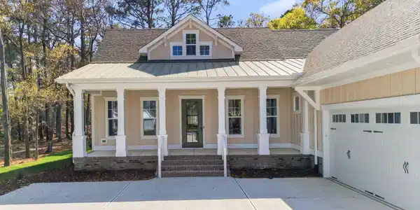 Image 3: Front Exterior
