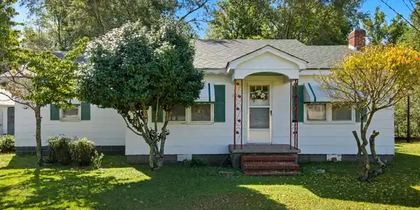 163 Maple Road