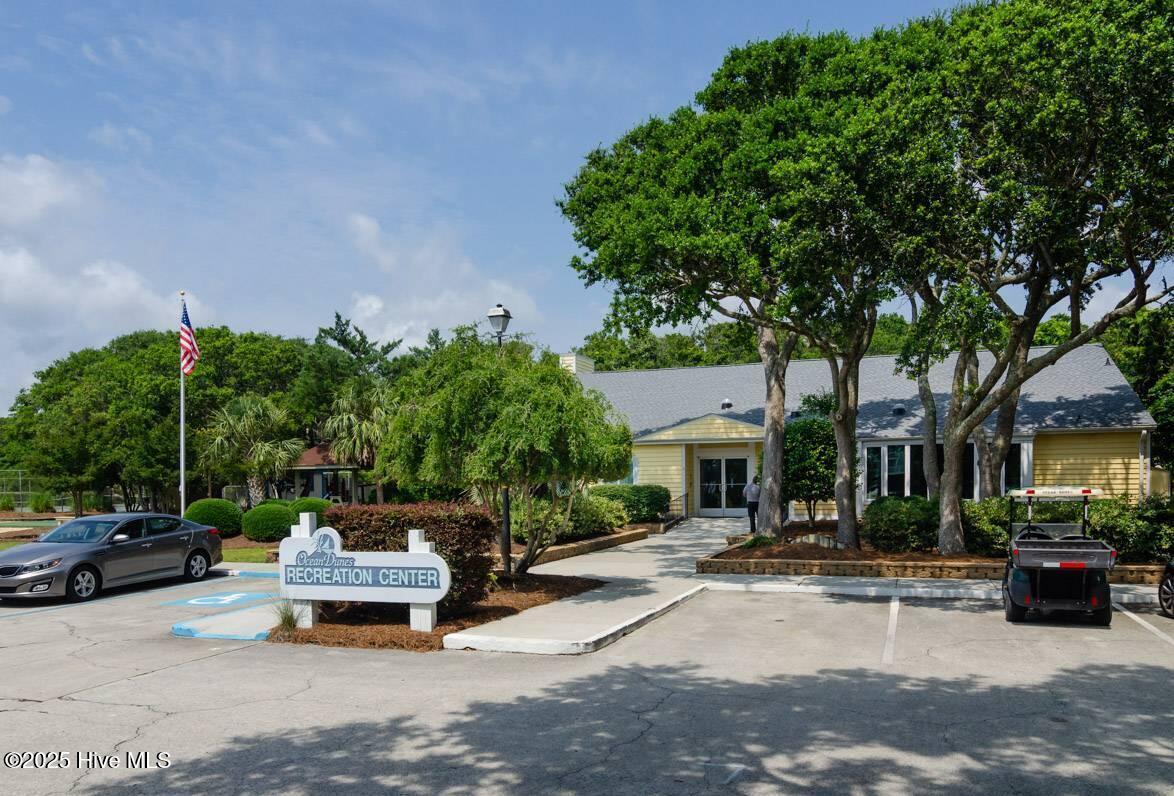 Image 2: 1207 Sand Dollar Ct. (1)