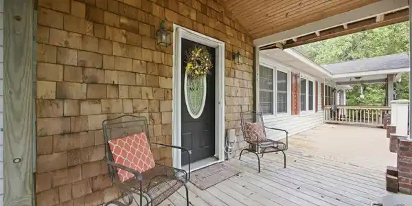 Image 3: 47-web-or-mls-IMG_5396