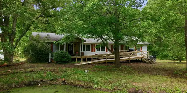 Image 4: 5-web-or-mls-DJI_20260501141344_0021_D