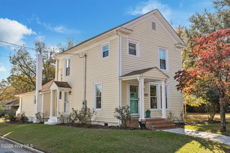 1009 N Market Street