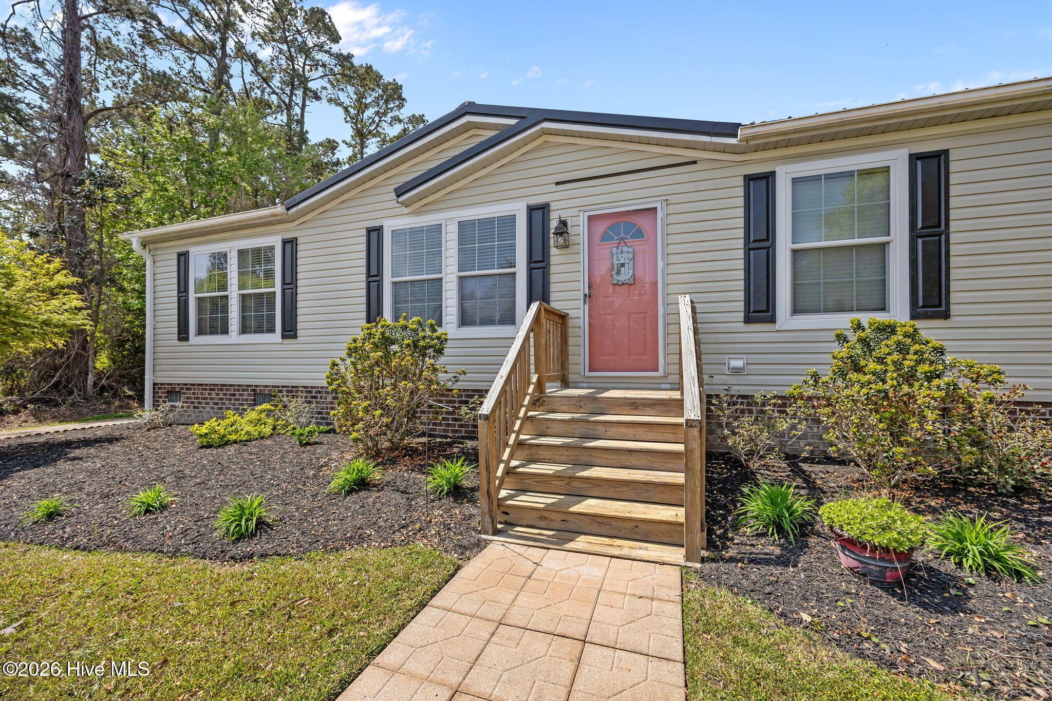 Image 2: 5-web-or-mls-1285 Highway 101 005