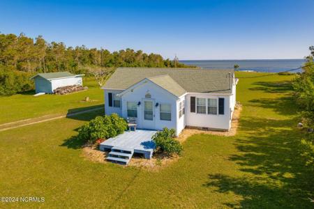 2524 Cedar Island Road