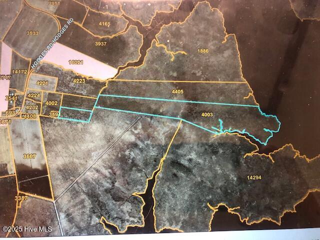 Image 1: Swan Quarter listing