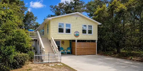 311 Gunas Drive