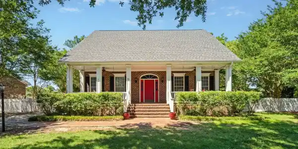 103 Queen Anne Drive