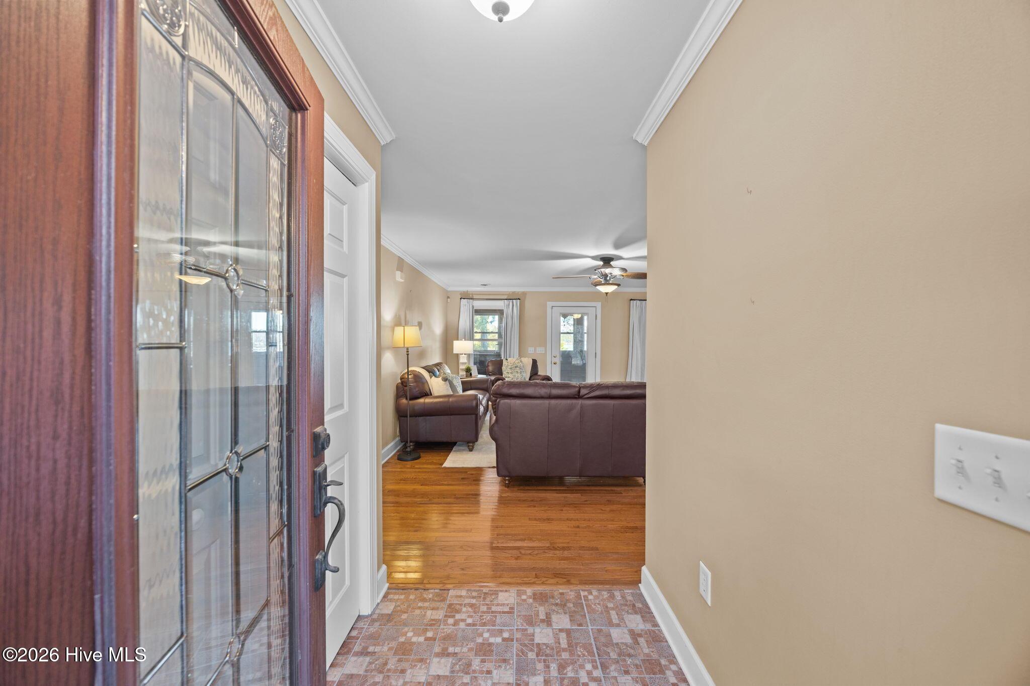 Image 4: 10-web-or-mls-BLS_0003