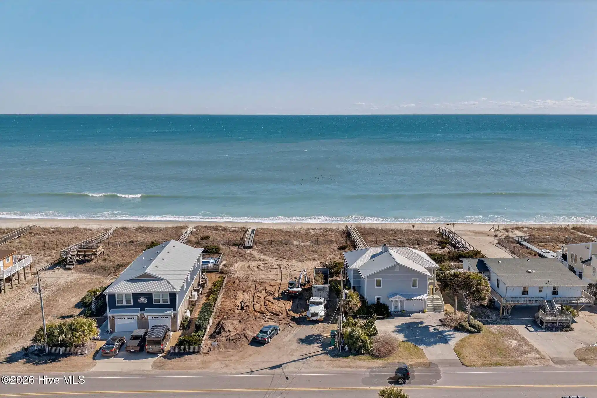 Image 1: 933FortFisherBlvdSDrone-1