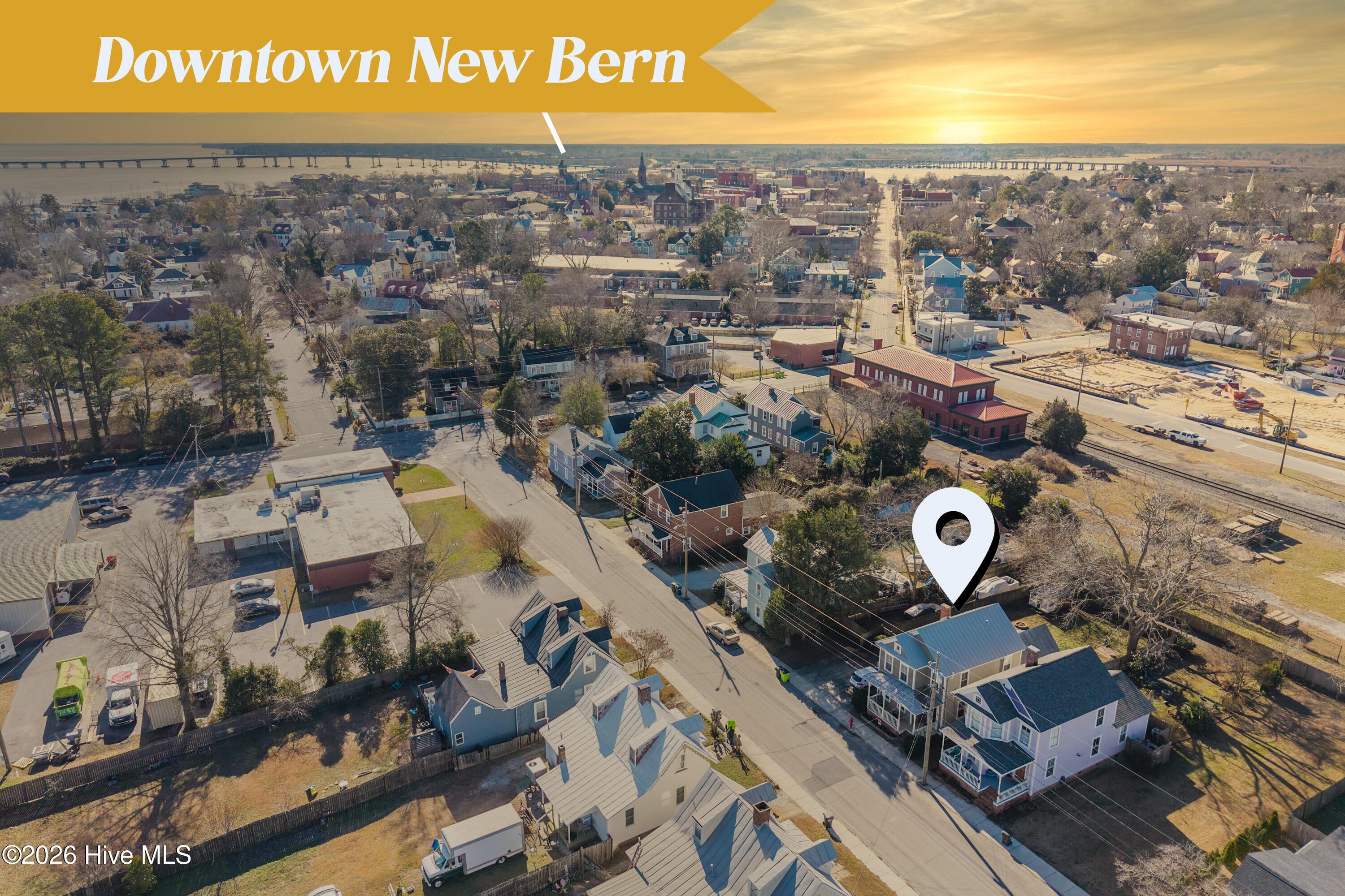 Image 3: 813 N Craven Street, New Bern, NC 28560
