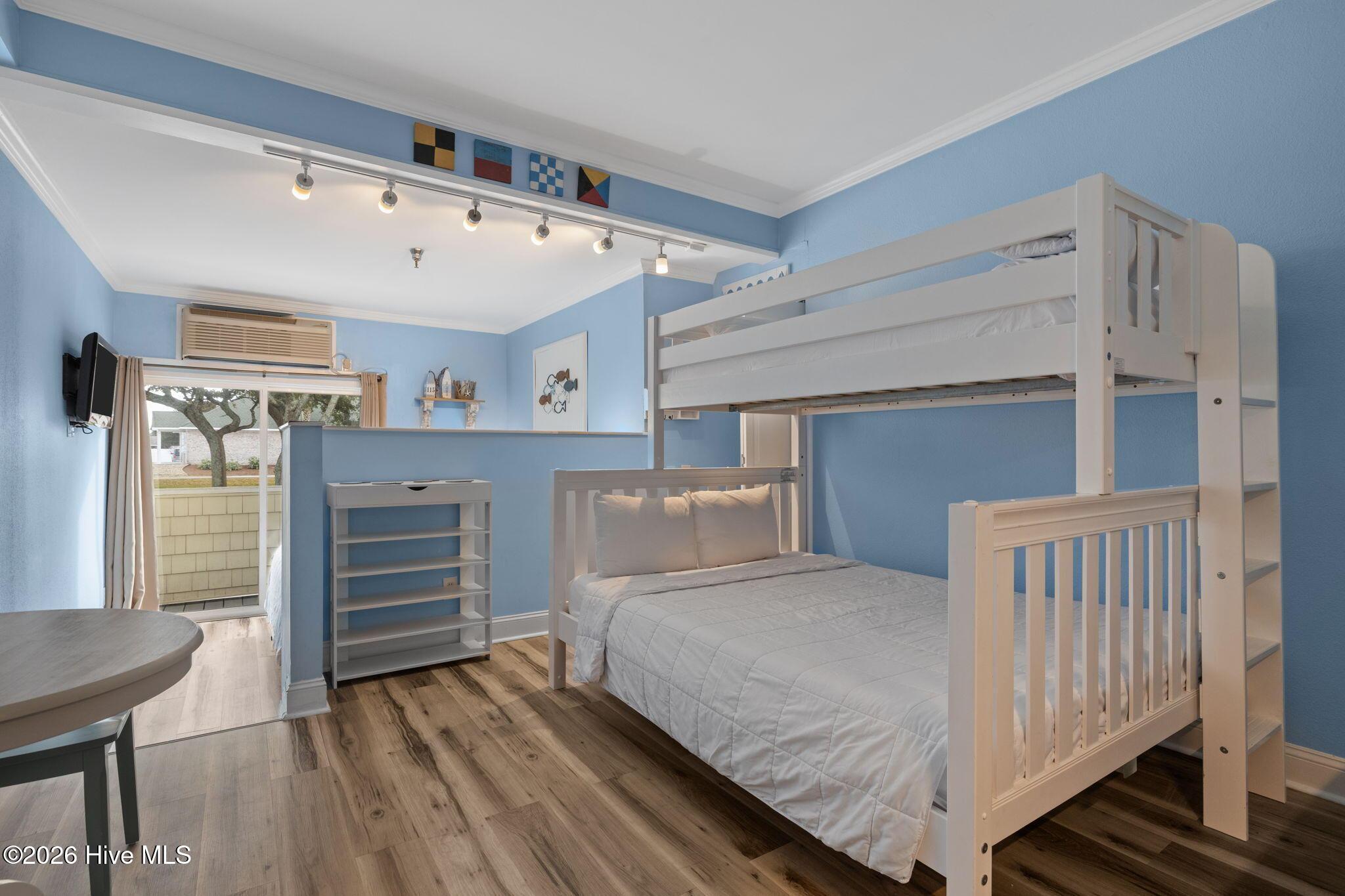 Image 4: Bunk Space