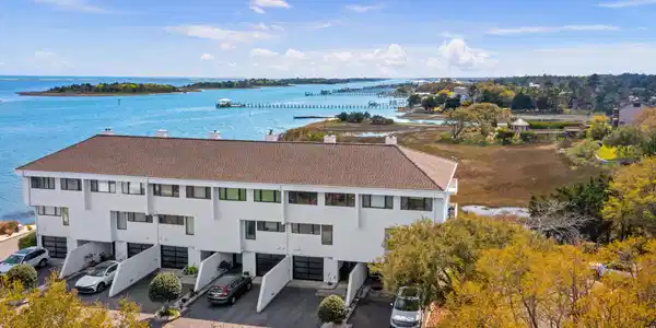 5410 Marina Club Drive