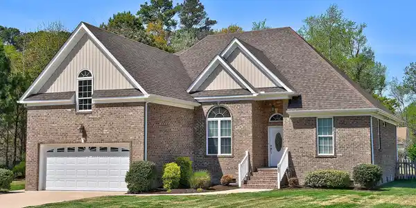 102 Armstead Court