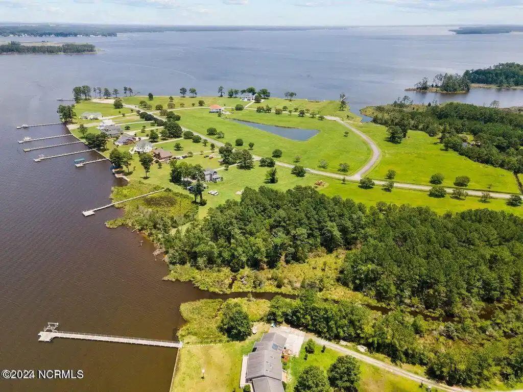 Image 1: 31