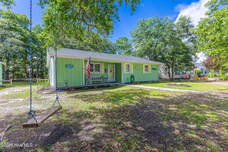 159 NE 6th Street