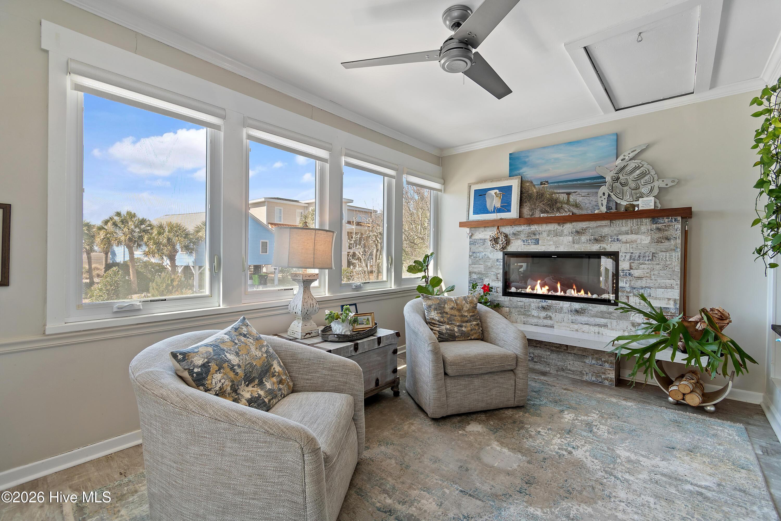 Image 3: 40940thSt - 16_edited