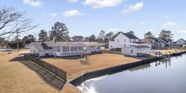 100 Swan Drive