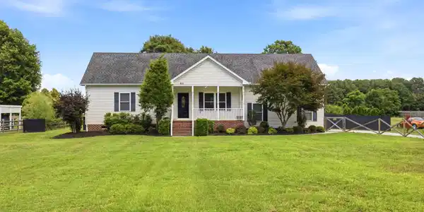613 Knotts Island Road