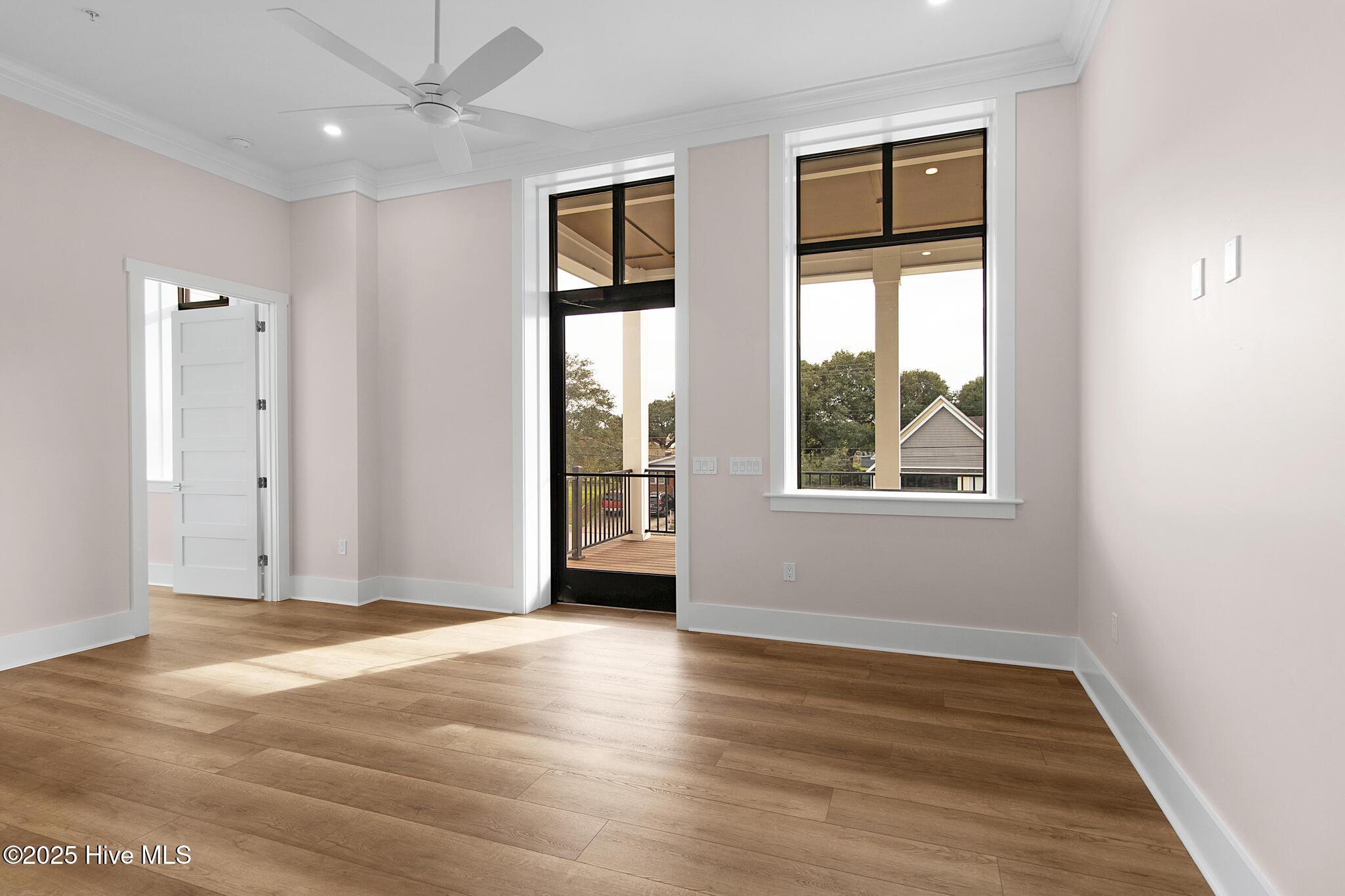 Image 3: Living Room with Porch