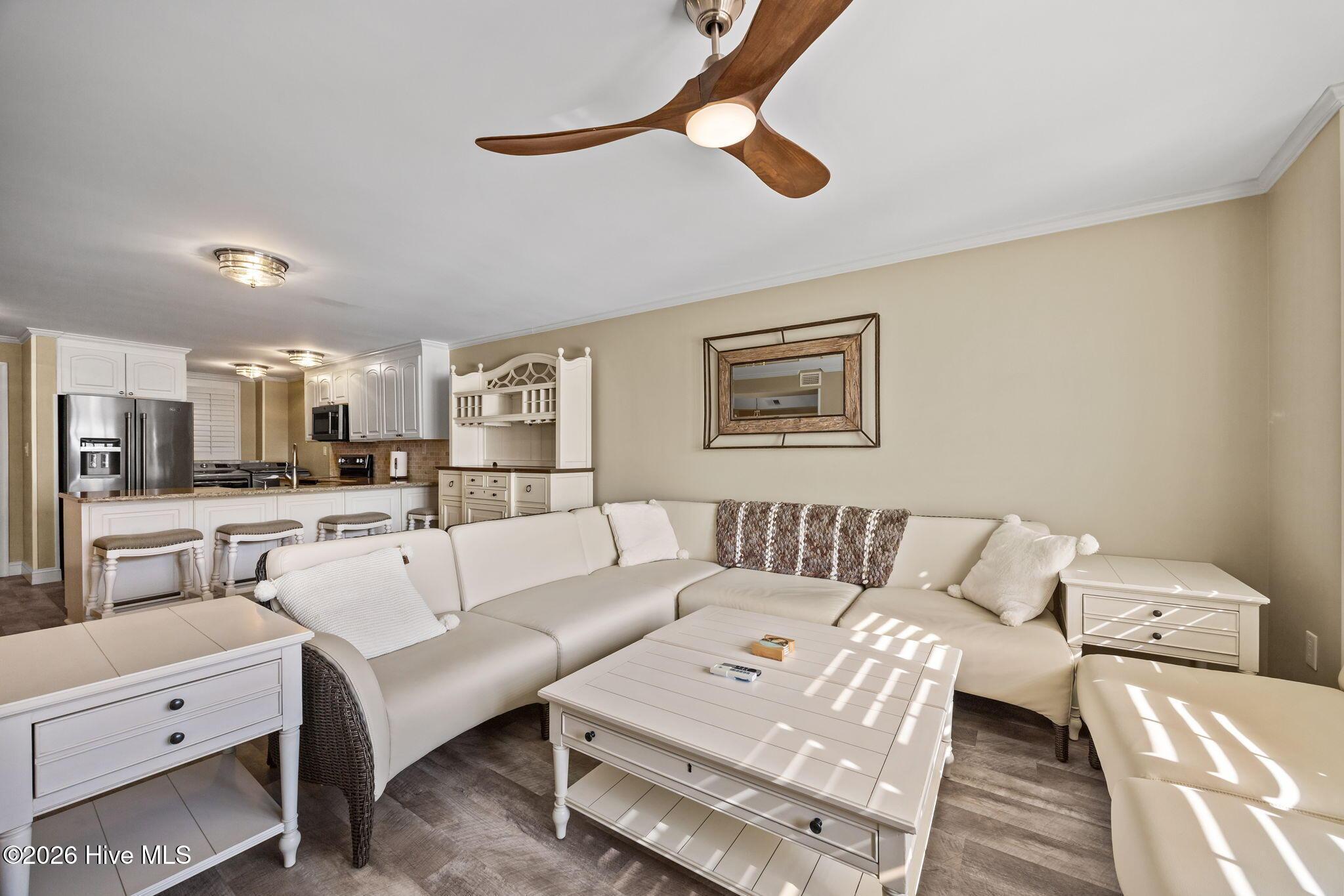 Image 4: 31-web-or-mls-IMG_8264