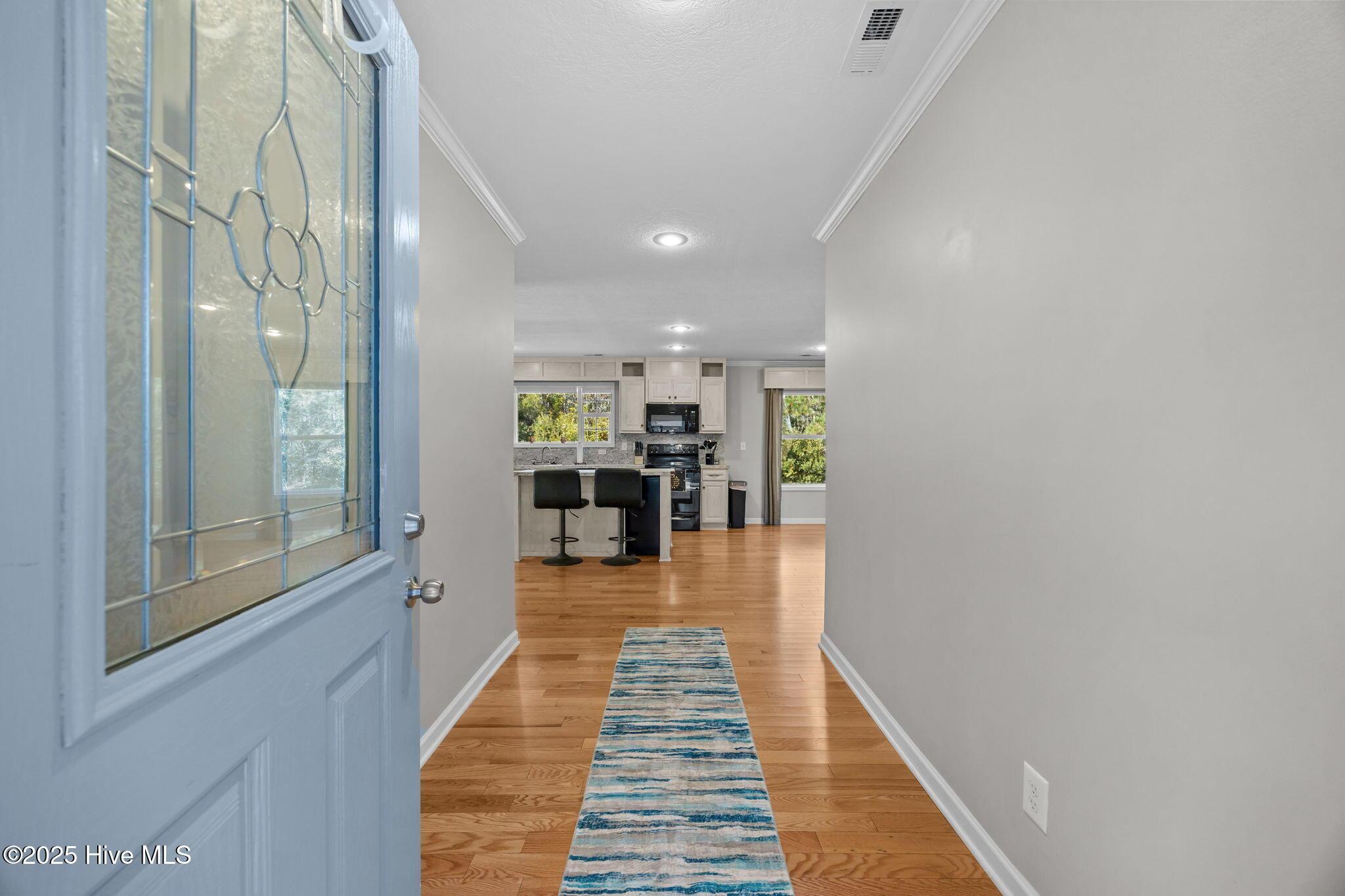 Image 4: 24-web-or-mls-IMG_4043