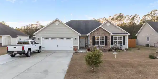 104 Apple Drive