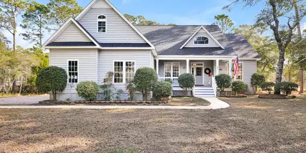 41 Yaupon Way